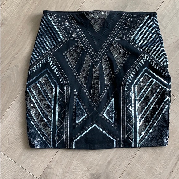 Express Dresses & Skirts - Express Sequin Skirt